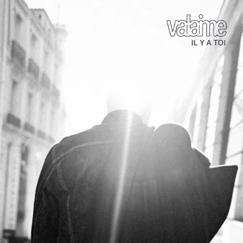 Pochette de Il y a toi de Valaime, distribué par Booster Music via RCPM Créations
